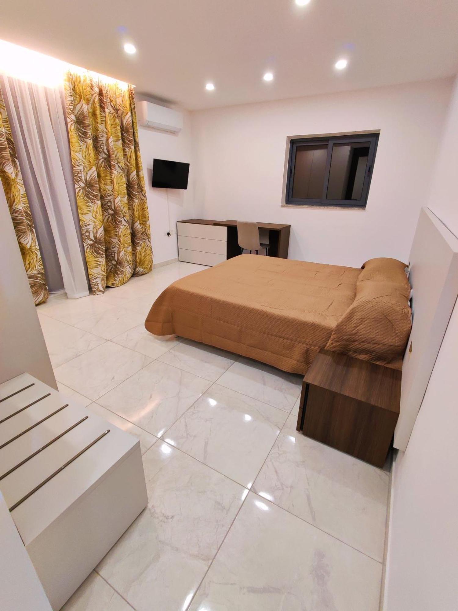 Diamond Residence Qawra - Side Sea View St. Paul's Bay Exteriör bild